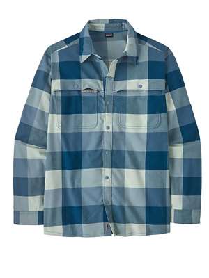 Patagonia Men's Early Rise Stretch Shirt in Clark Fork: Wispy Green